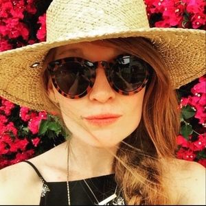 Meet your Posher, Tera